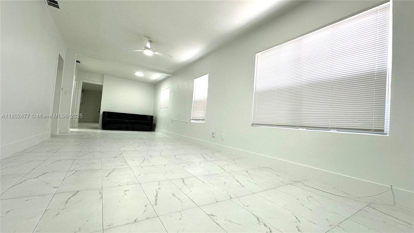 Empty room, Interior, Marble