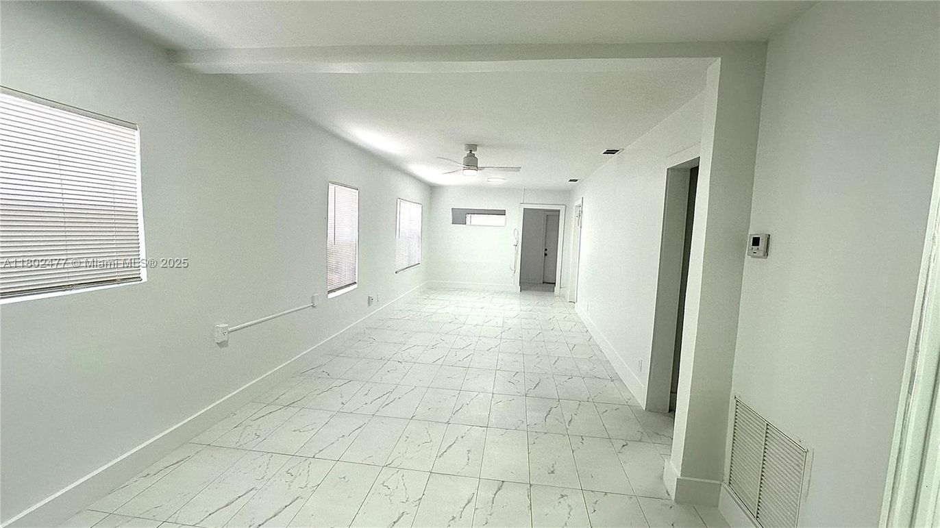 Empty room, Interior, Marble