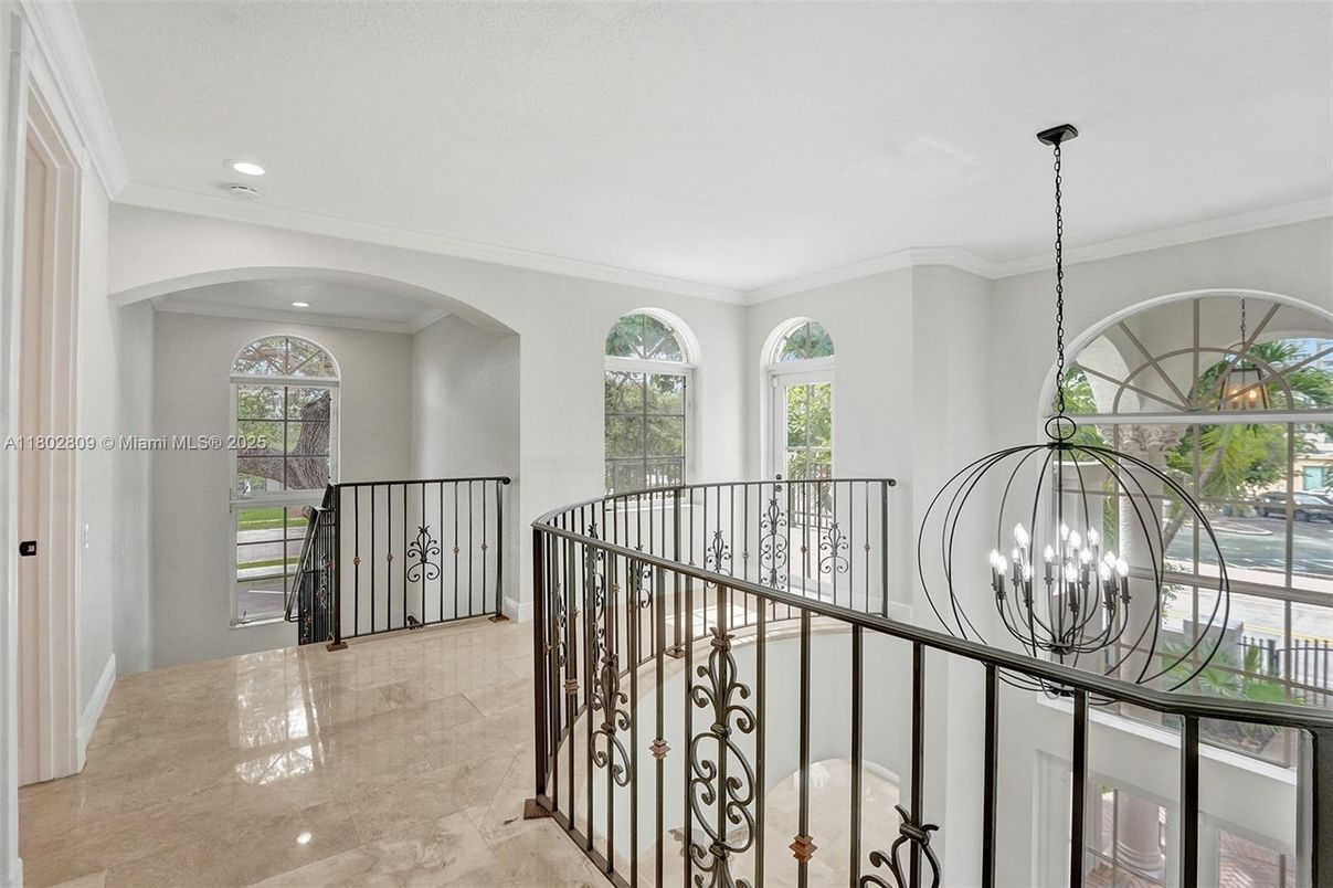 Chandelier, Interior, Recessed Lighting
