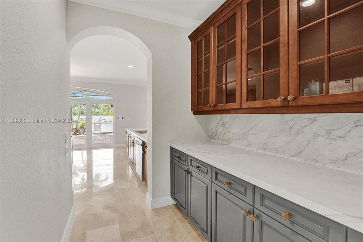Interior, Kitchen, Marble Walls, Recessed Lighting