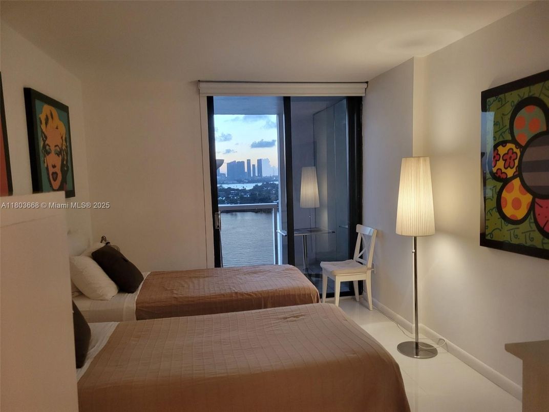 Bedroom, Interior, Water