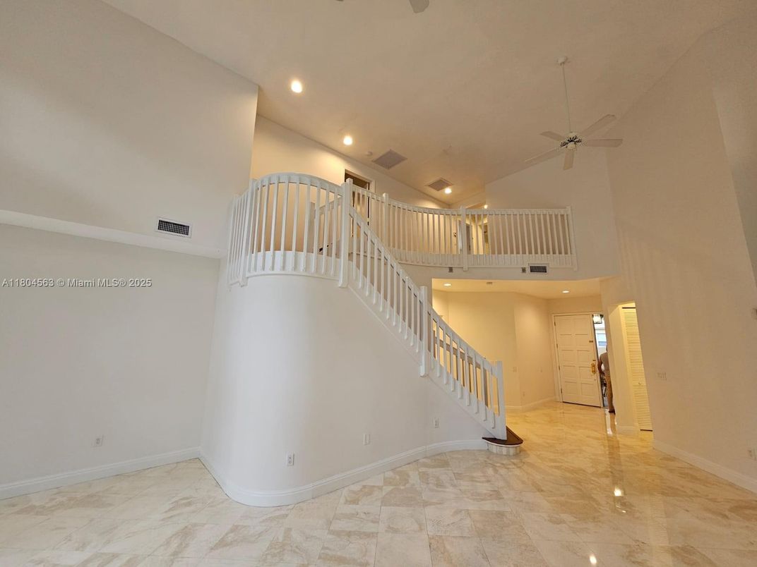 Interior, Marble, Recessed Lighting