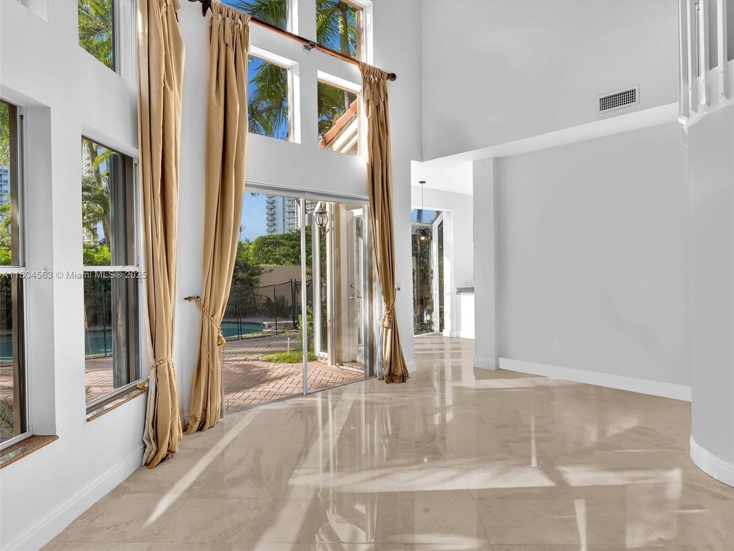 Empty room, Interior, Marble, Pendant Lights