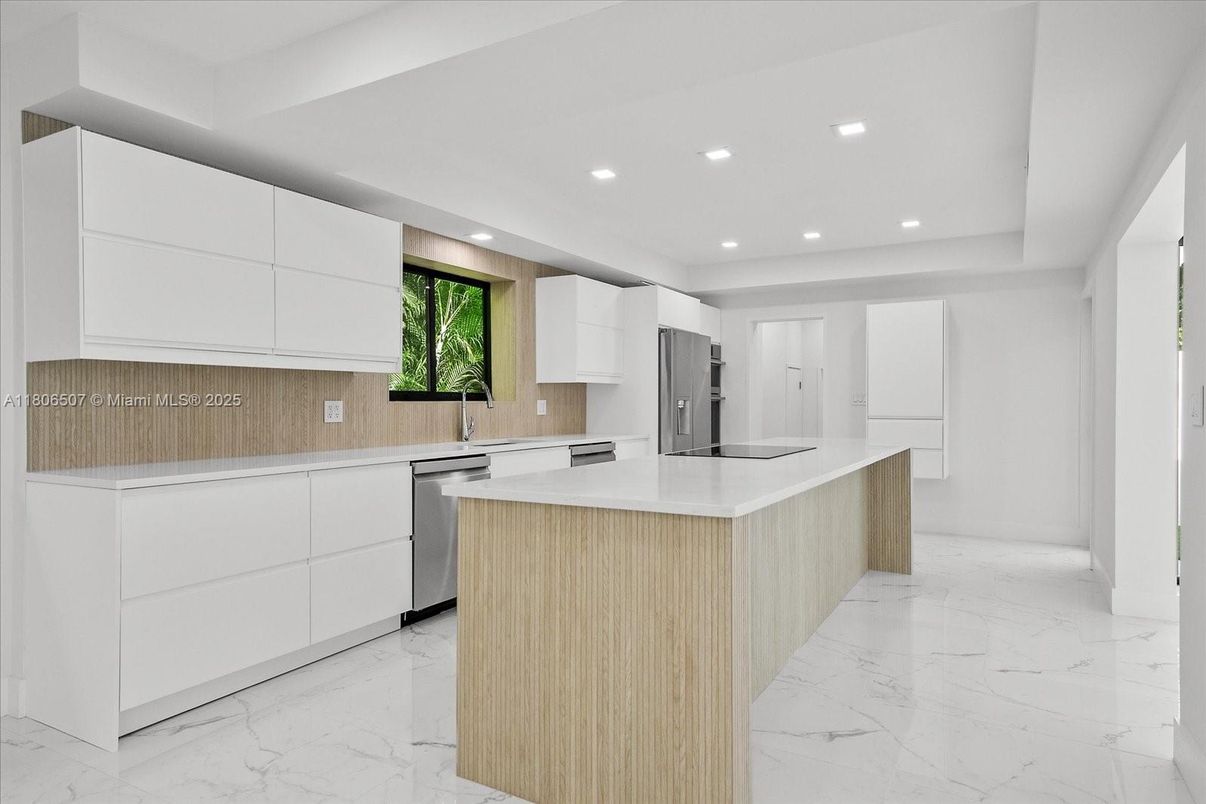 Interior, Kitchen, Marble, Recessed Lighting, Stainless Steel Appliances