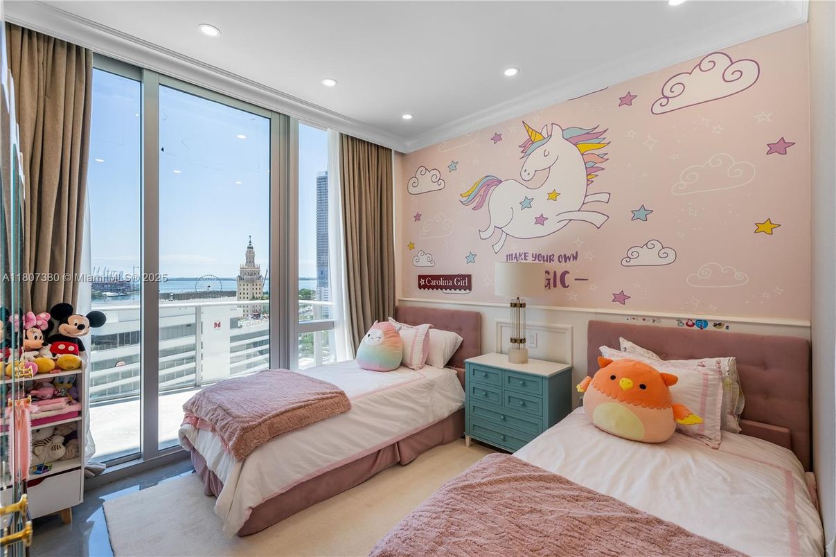 Bedroom, Interior, Recessed Lighting, Water