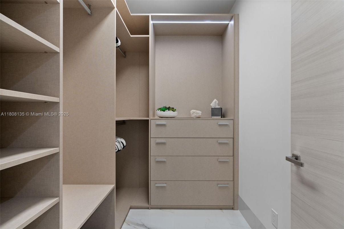 Interior, Marble, Walk-in Closets