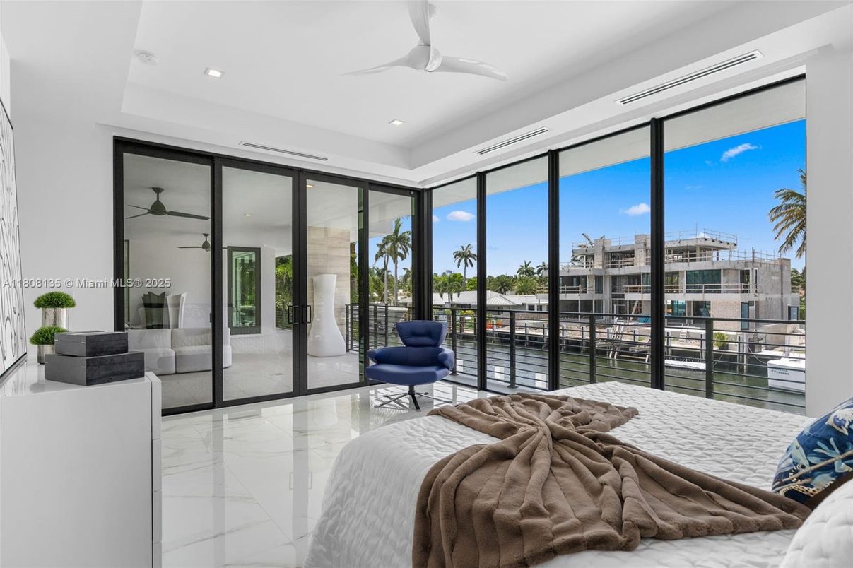 Bedroom, Interior, Marble, Recessed Lighting, Water