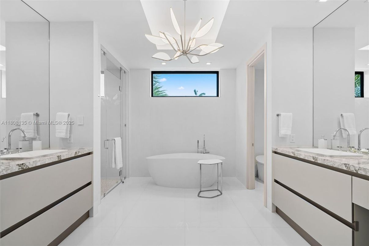Bathroom, Dual Sink Vanities, Free Standing Baths, Interior, Pendant Lights