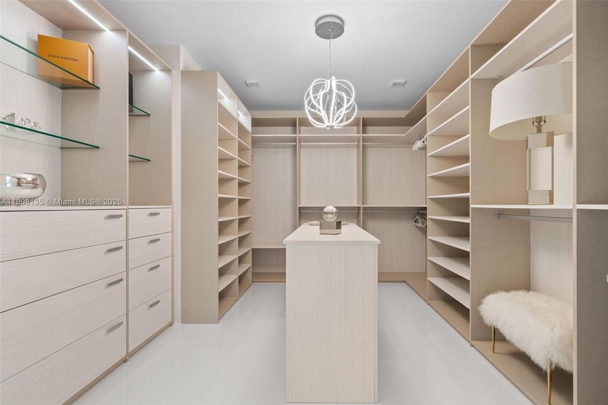 Chandelier, Interior, Pendant Lights, Walk-in Closets