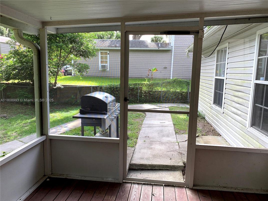 Exterior, Interior, Sun Room