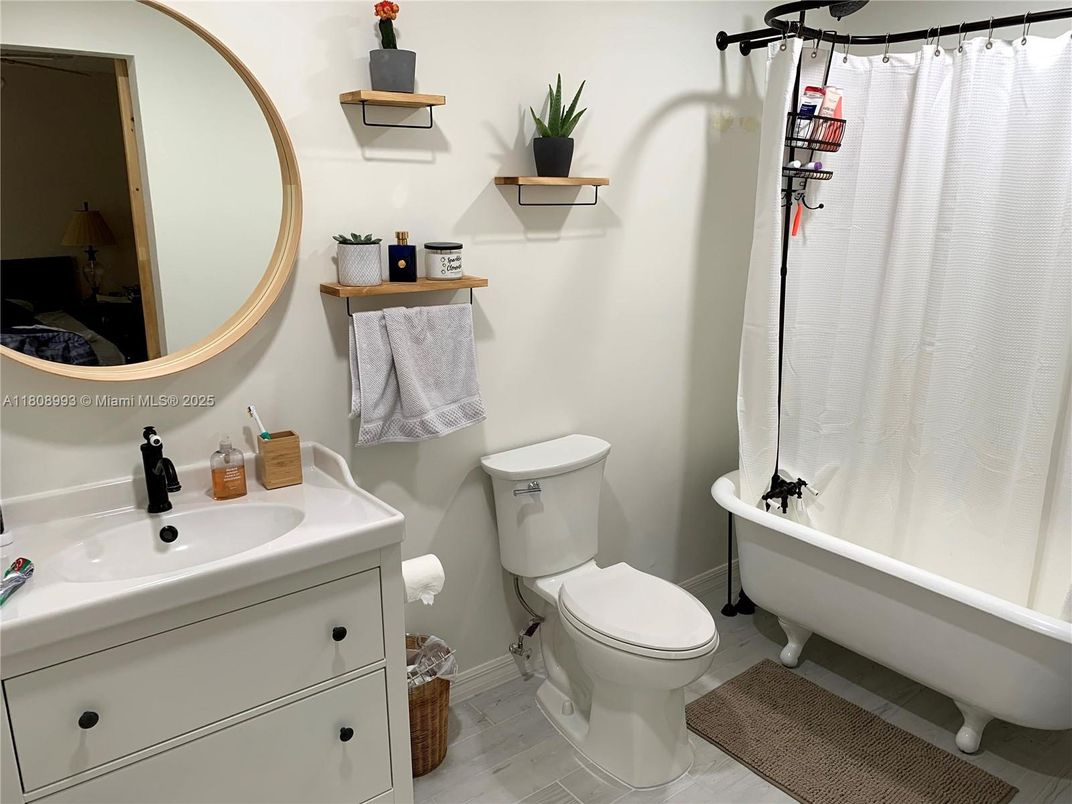 Bathroom, Interior