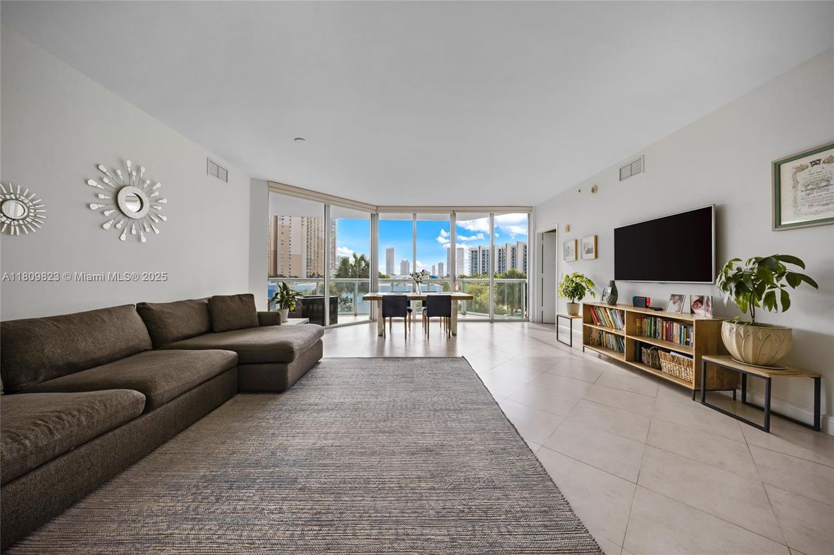 Dining room, Interior, Living room