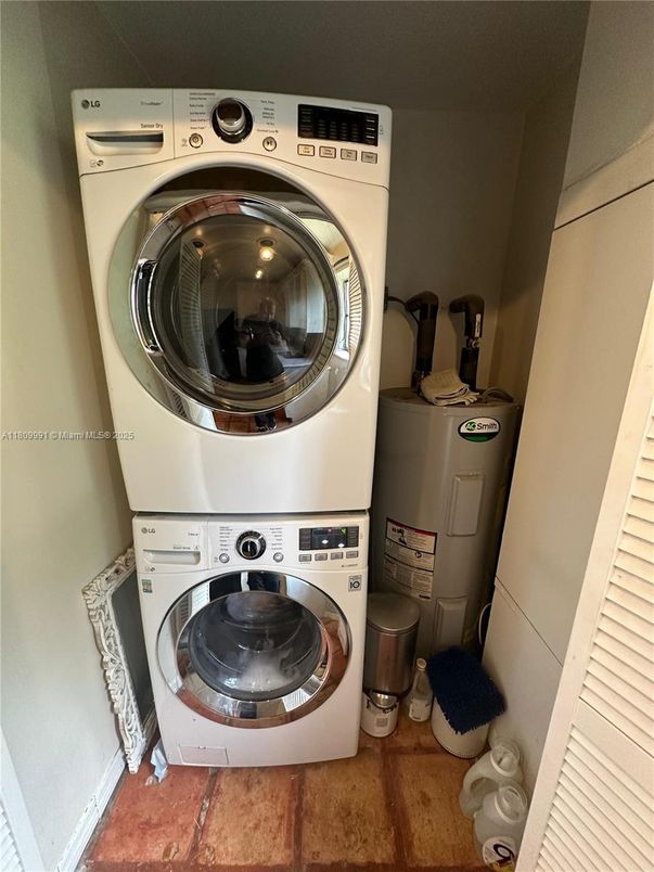 Interior, Utility Closets, Washer