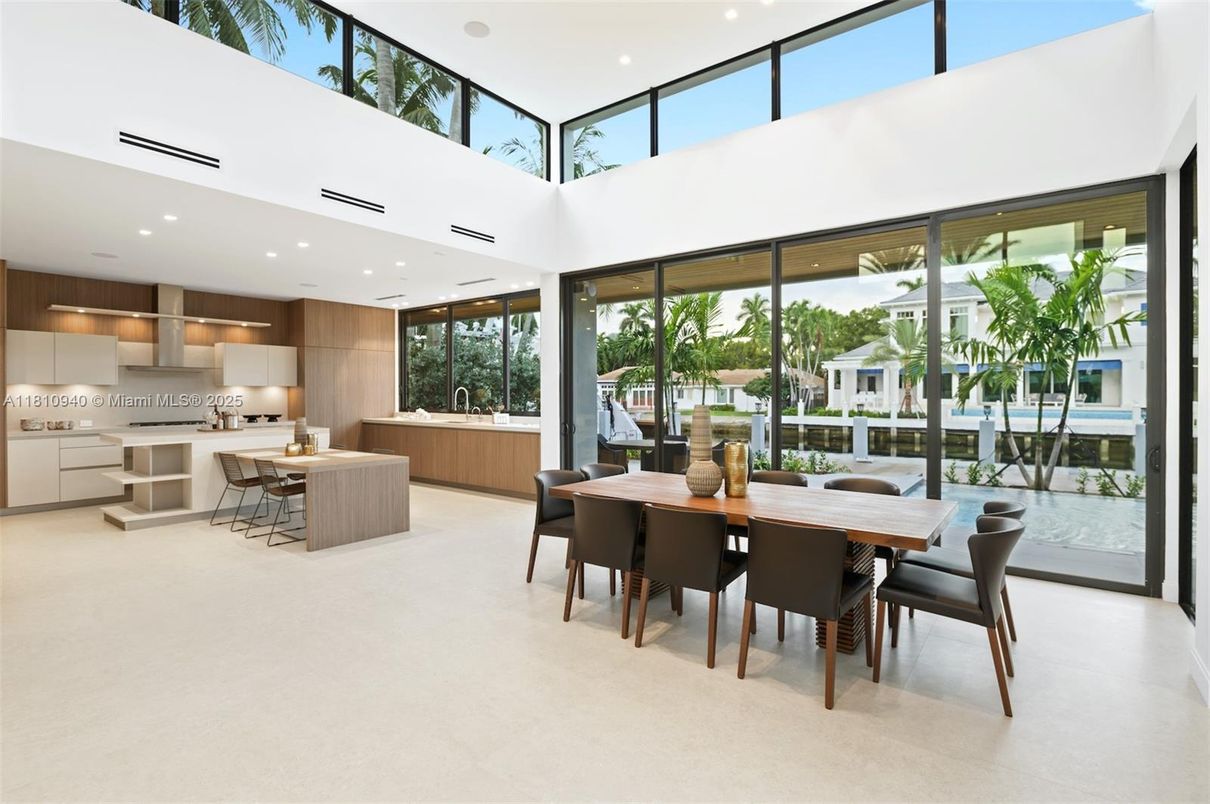 Dining room, Interior, Kitchen, Recessed Lighting