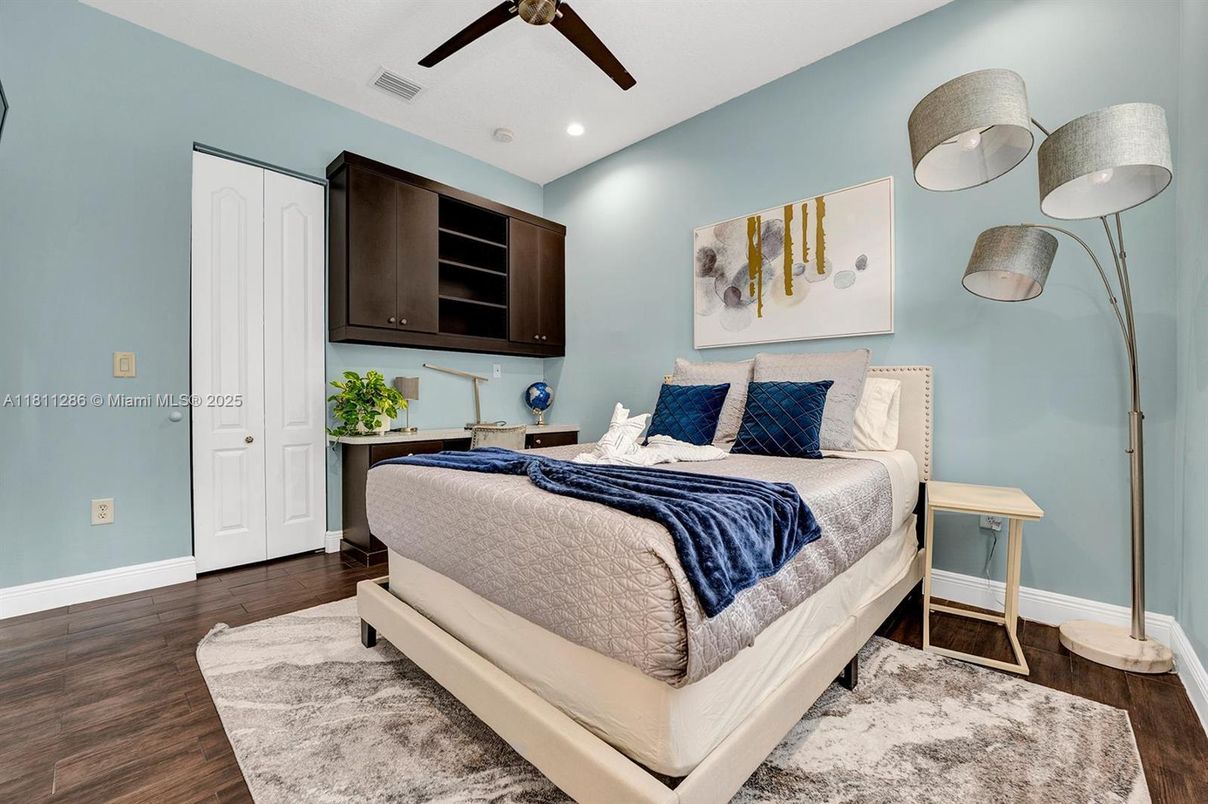 Bedroom, Interior, Recessed Lighting, Wood Texture Flooring