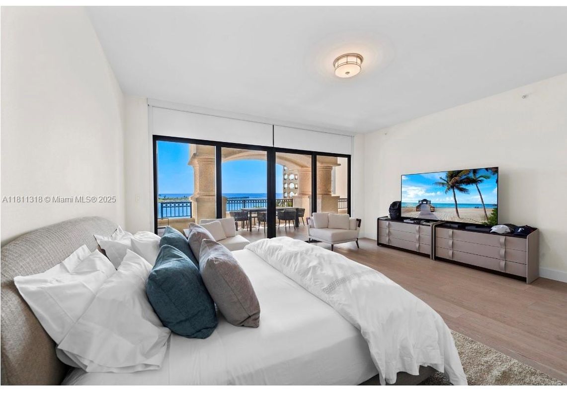 Bedroom, Interior, Water, Wood Texture Flooring