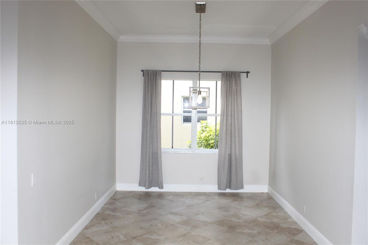 Chandelier, Empty room, Interior, Pendant Lights