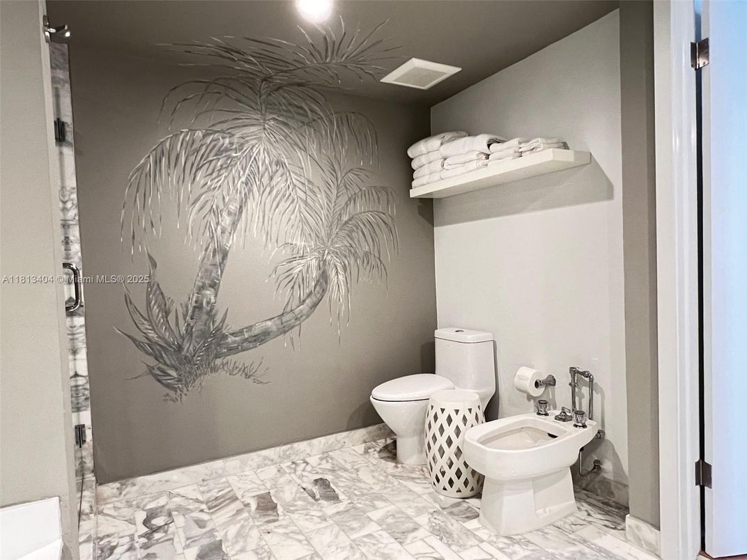 Bathroom, Interior, Marble, Recessed Lighting