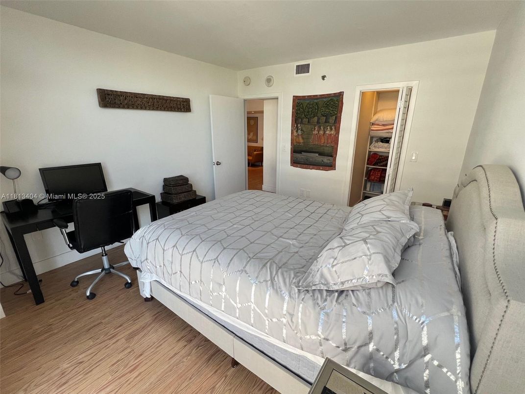 Bedroom, Home Office, Interior, Wood Texture Flooring