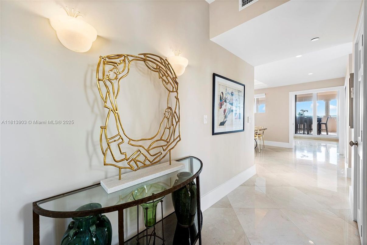Interior, Recessed Lighting