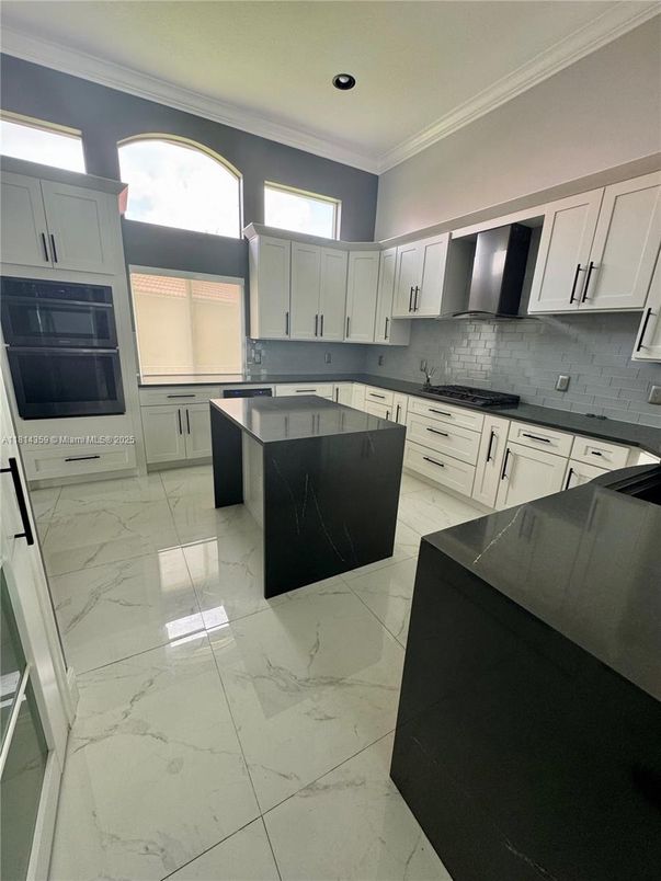 Interior, Kitchen, Marble, Recessed Lighting