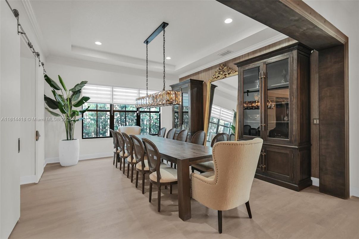 Chandelier, Dining room, Interior, Pendant Lights, Recessed Lighting