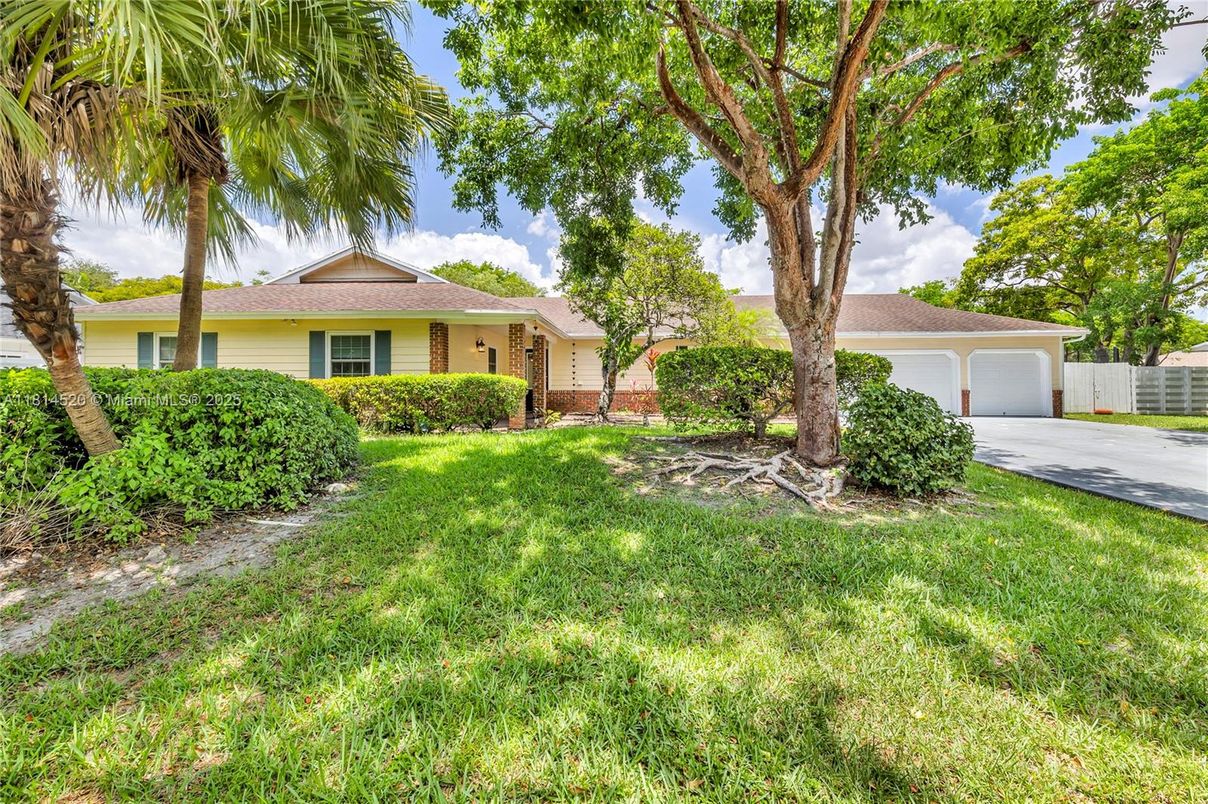 Attached, Backyard, Exterior, Facade, Ranch