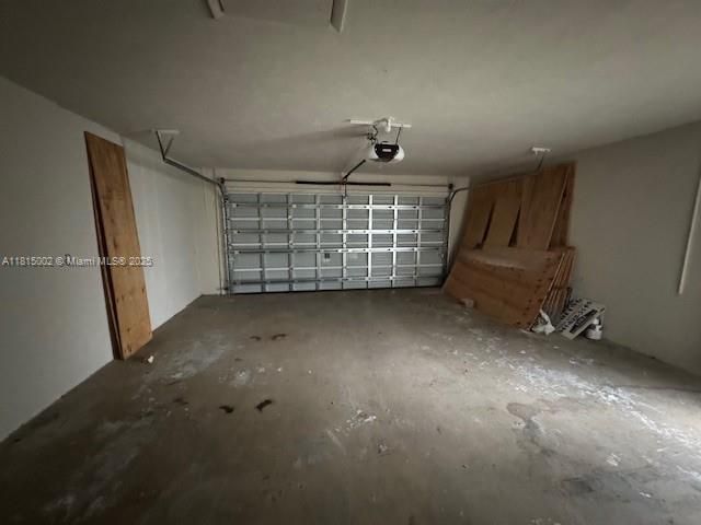 Garage, Interior