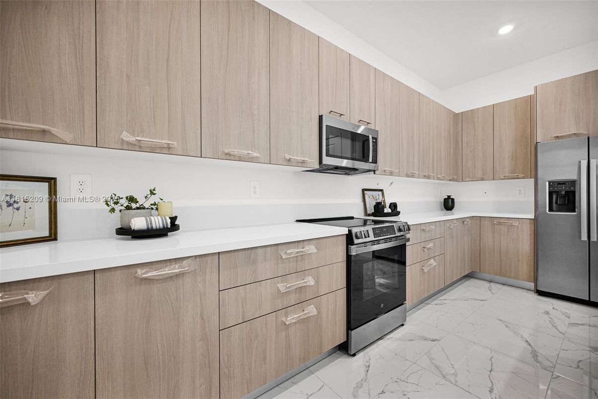 Interior, Kitchen, Marble, Recessed Lighting