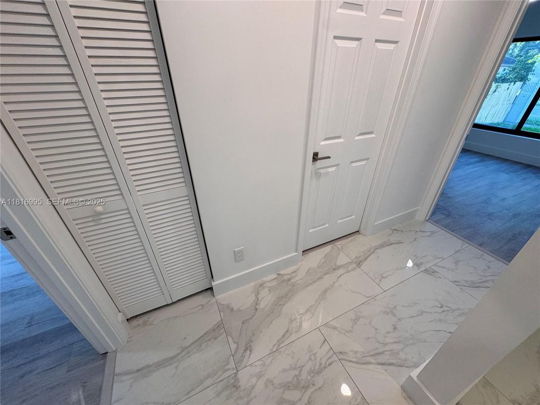 Empty room, Interior, Marble