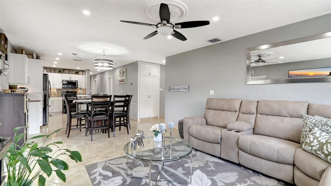 Dining room, Interior, Kitchen, Living room, Recessed Lighting, Stainless Steel Appliances