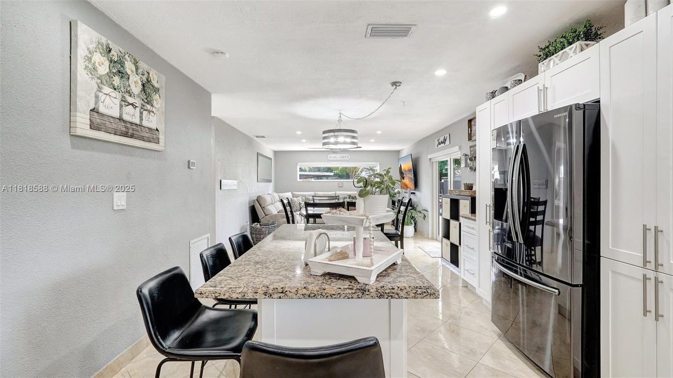 Dining room, Interior, Kitchen, Pendant Lights, Recessed Lighting