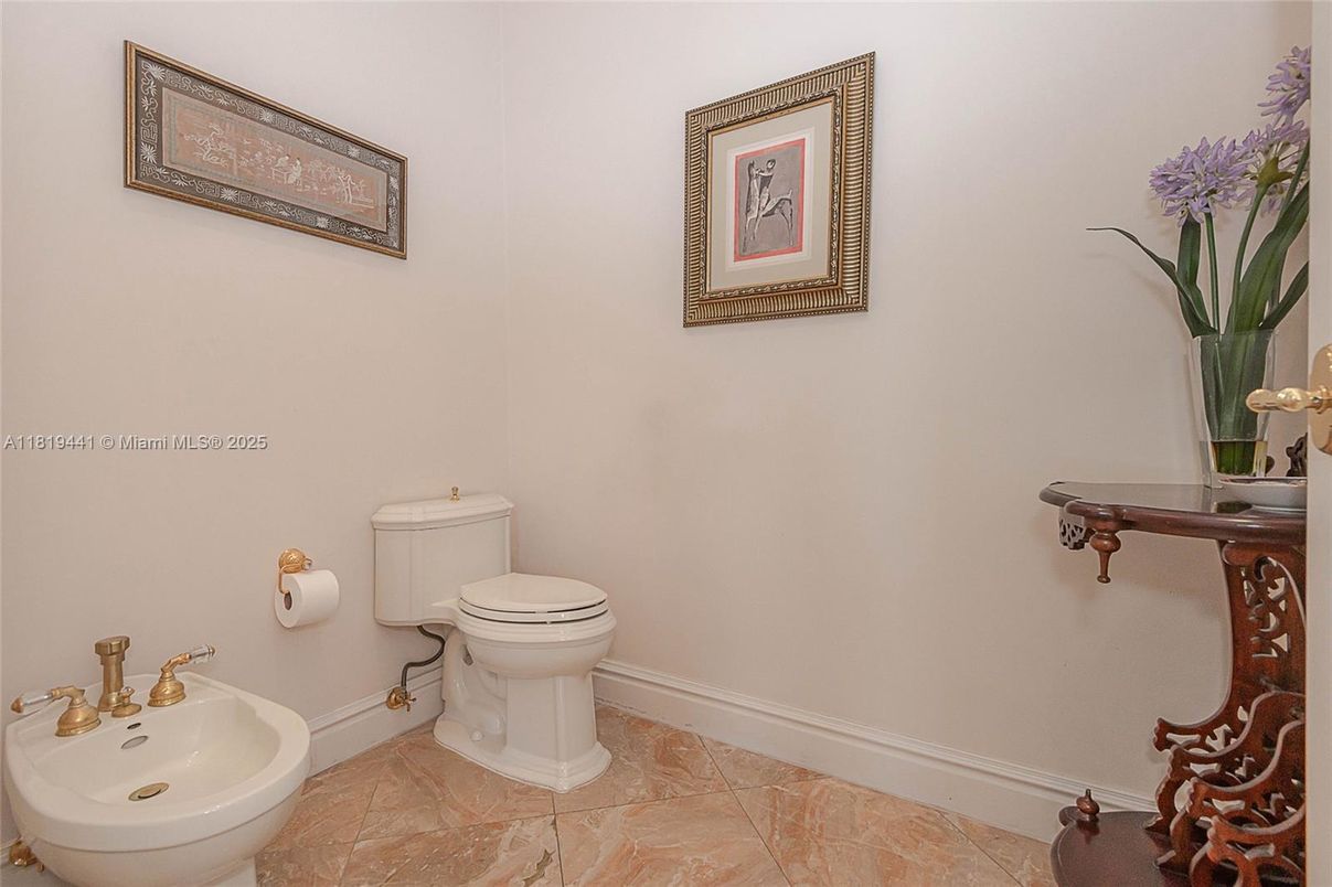 Bathroom, Interior