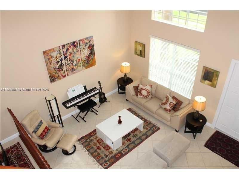 Interior, Living room, Piano