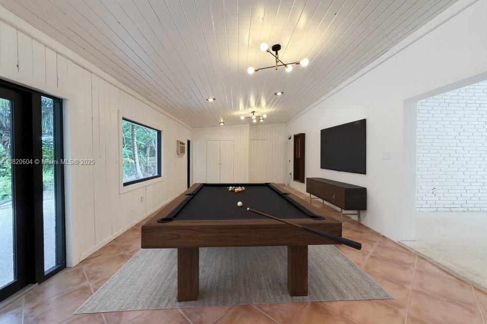 Billiard Table, Game Room, Interior, Pendant Lights