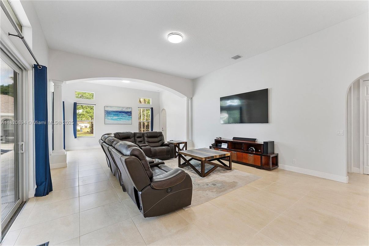 Interior, Living room, Recessed Lighting