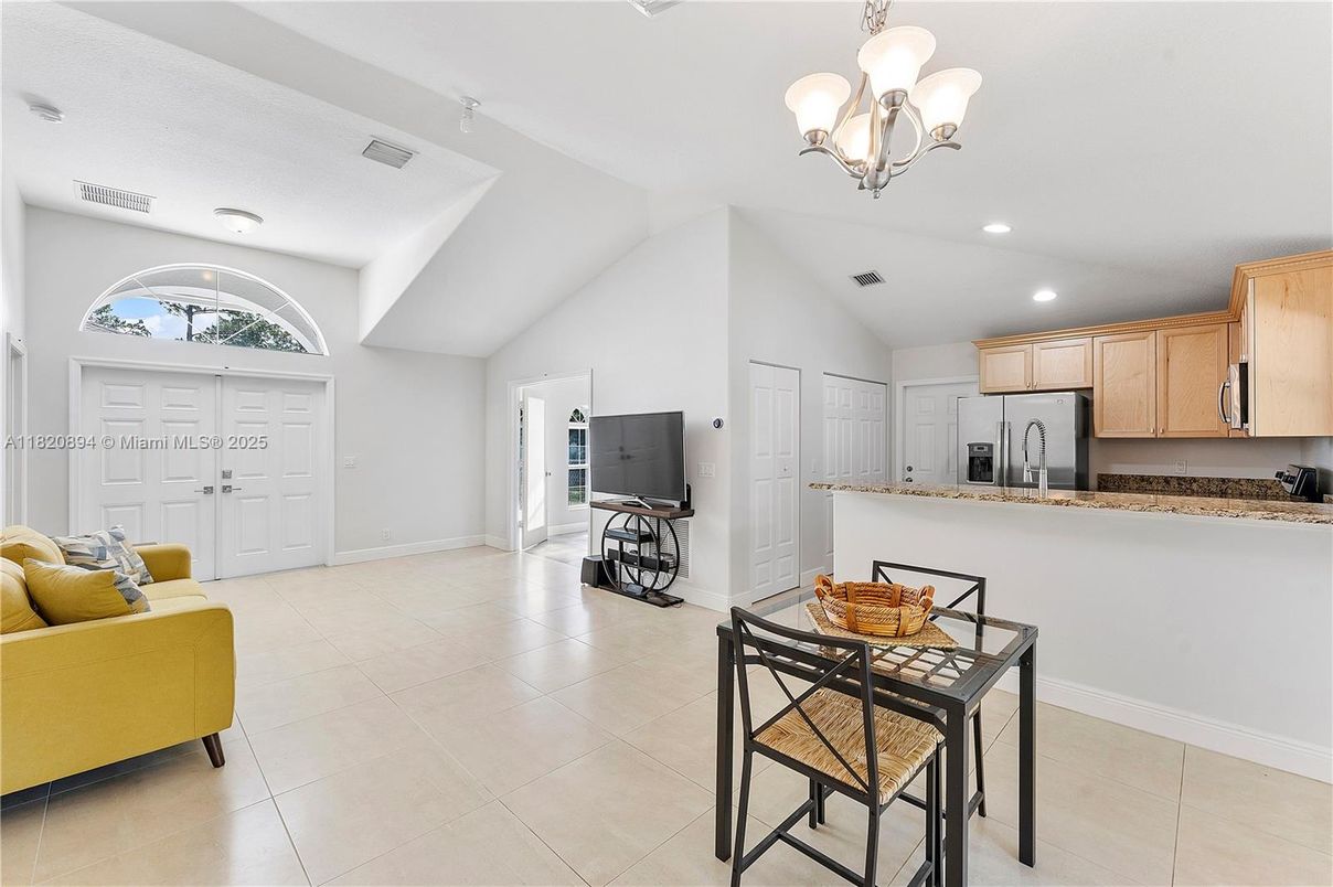 Chandelier, Dining room, Interior, Kitchen, Recessed Lighting