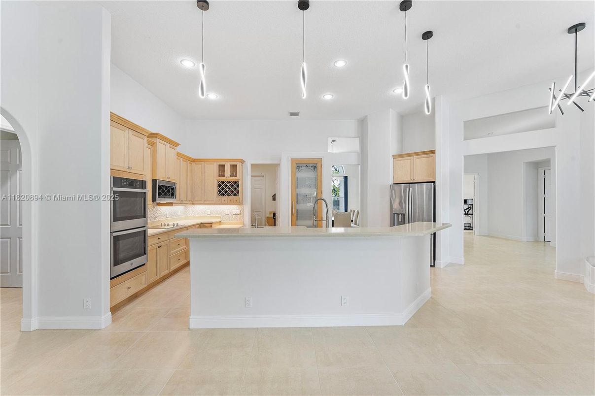 Interior, Kitchen, Pendant Lights, Recessed Lighting