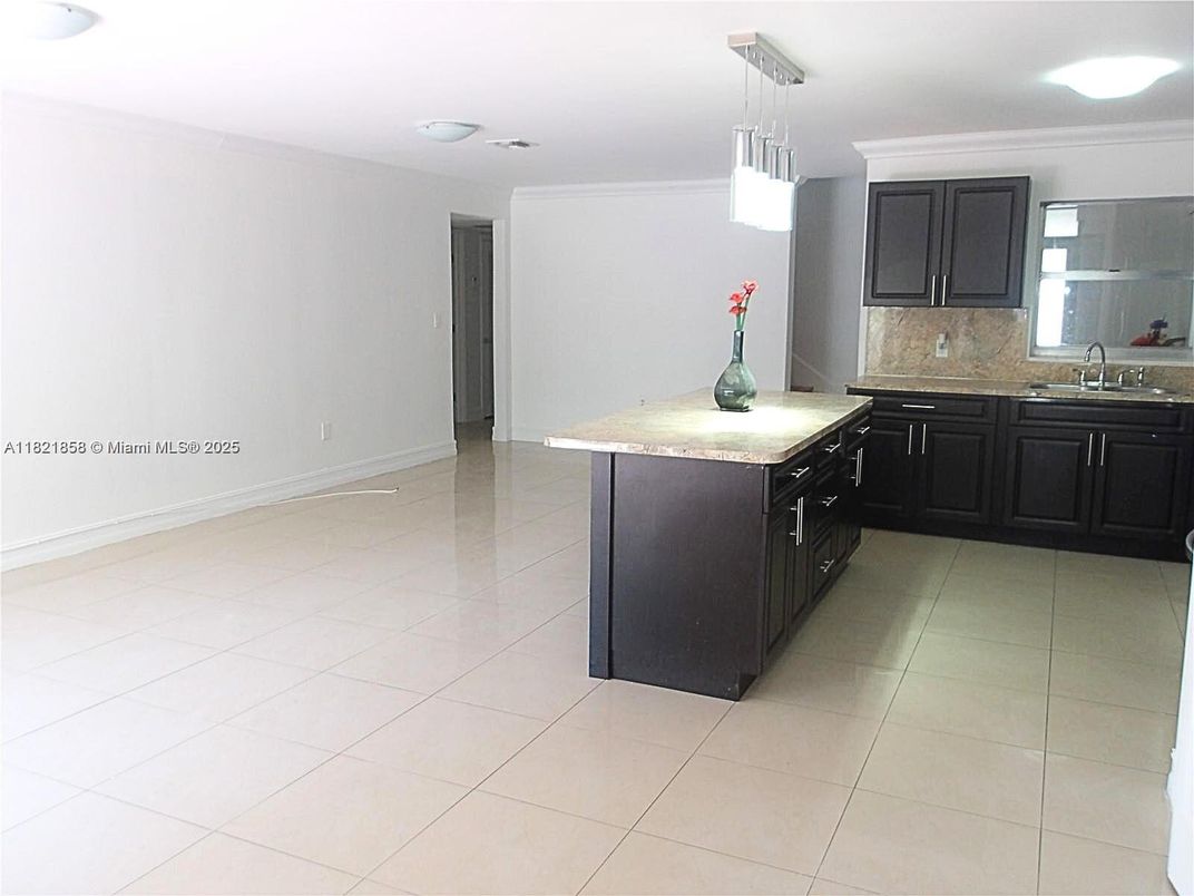 Interior, Kitchen, Pendant Lights, Recessed Lighting