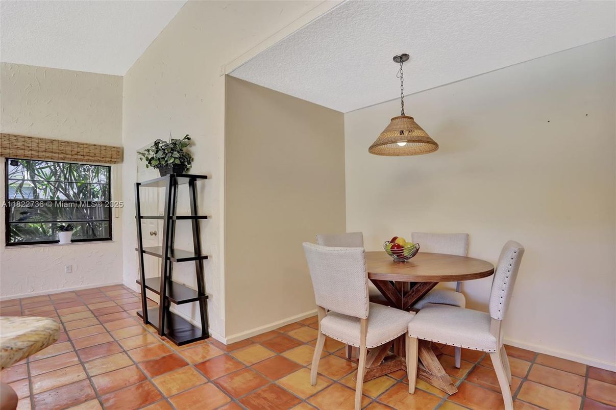 Dining room, Interior, Pendant Lights