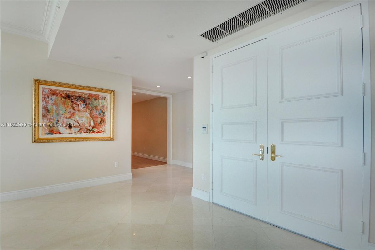Interior, Recessed Lighting