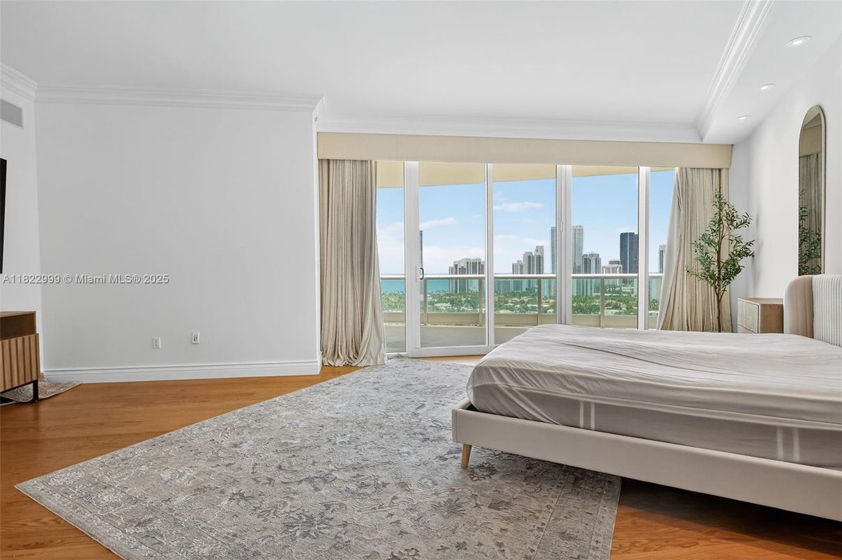 Bedroom, Interior, Recessed Lighting, Water, Wood Texture Flooring