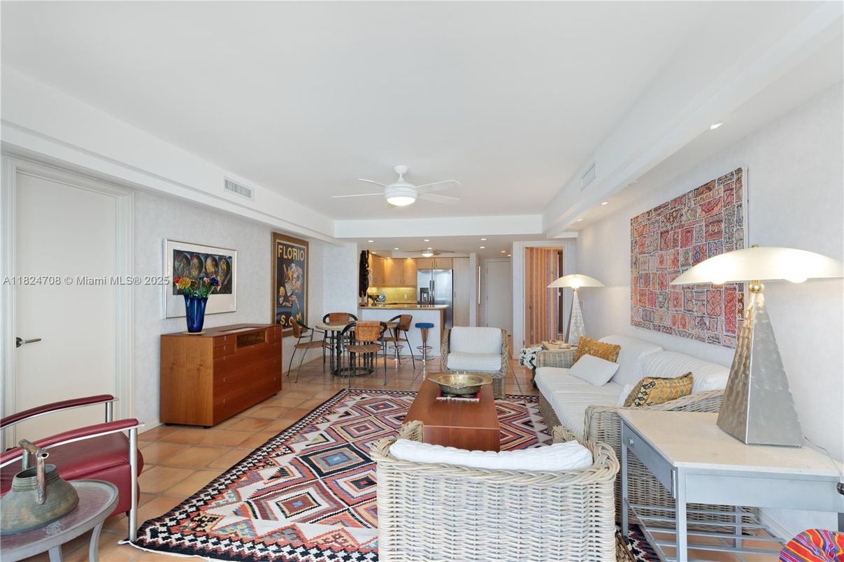 Dining room, Interior, Kitchen, Living room, Recessed Lighting