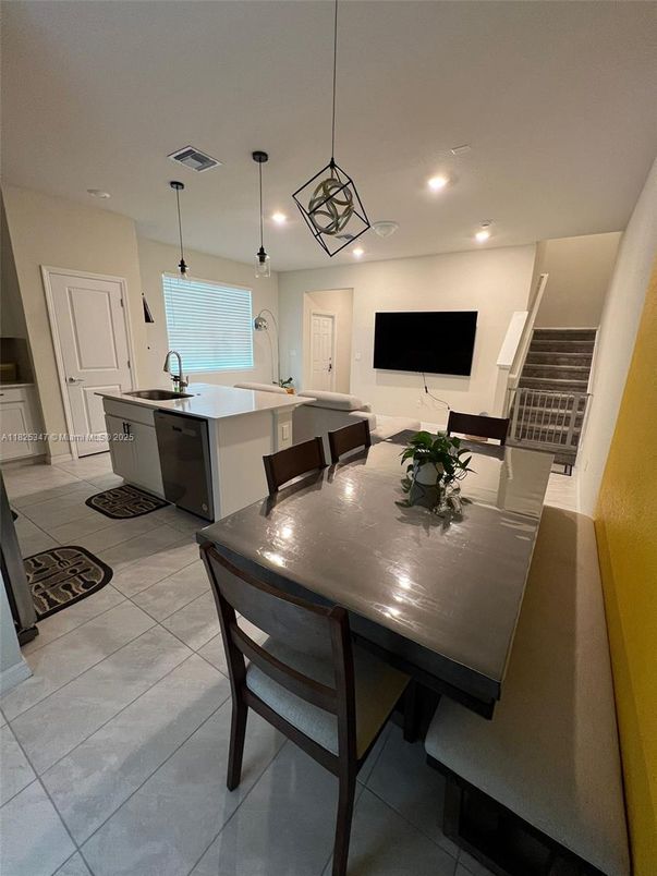 Interior, Kitchen, Pendant Lights, Recessed Lighting