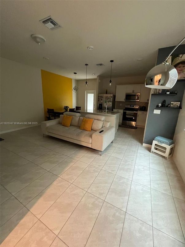Interior, Kitchen, Living room, Pendant Lights