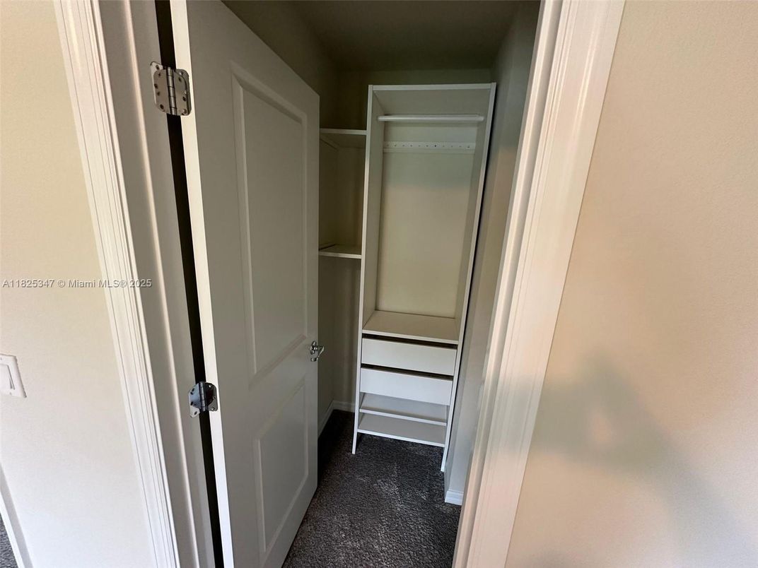 Interior, Walk-in Closets