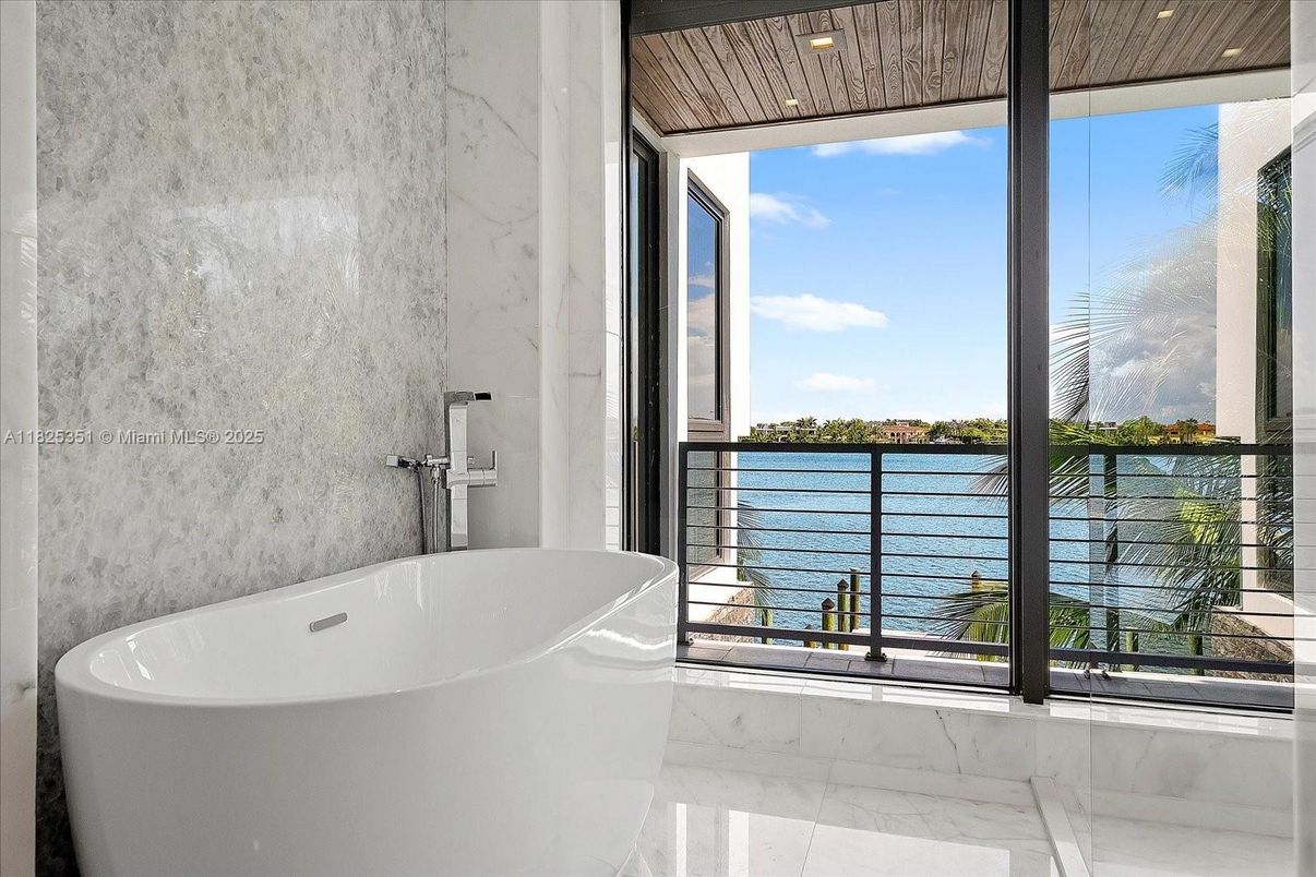 Bathroom, Free Standing Baths, Interior, Marble, Marble Walls, Recessed Lighting, Water