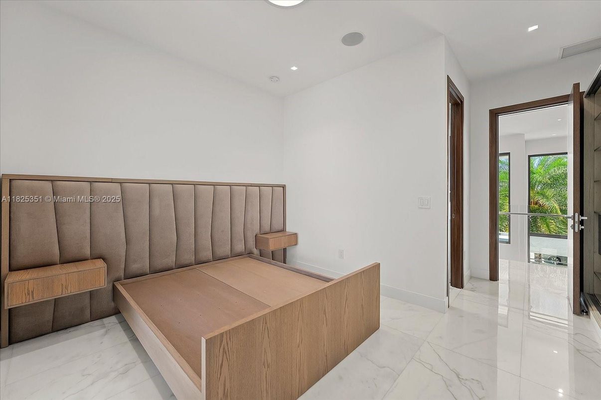 Interior, Marble, Recessed Lighting