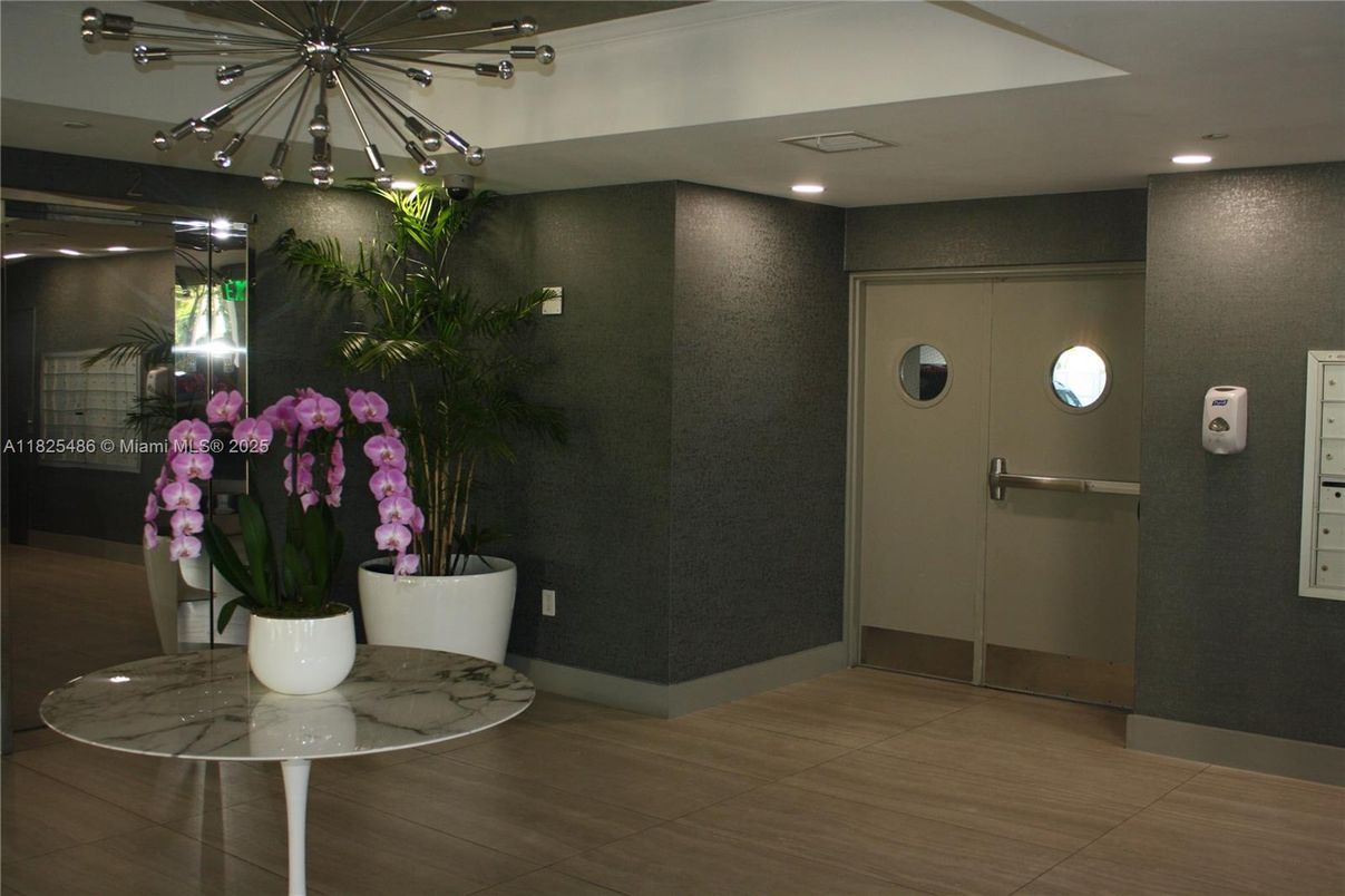 Interior, Pendant Lights, Recessed Lighting
