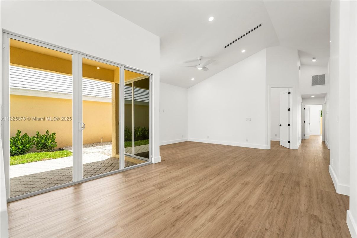 Empty room, Interior, Recessed Lighting, Wood Texture Flooring